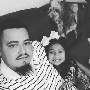 Meet your Posher, Raul